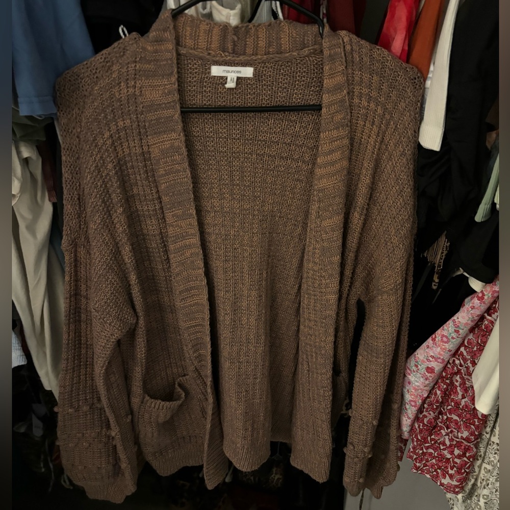 Cardigan sweater